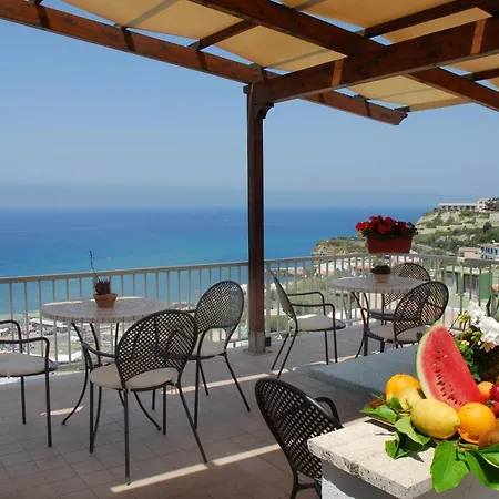 In Bb - Ischia-forio With A Breathtaking View, Above The Poseidon Gardens ايسكيا