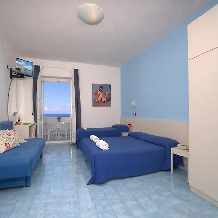 بيت ضيافة In Bb - Ischia-forio With A Breathtaking View, Above The Poseidon Gardens ايسكيا