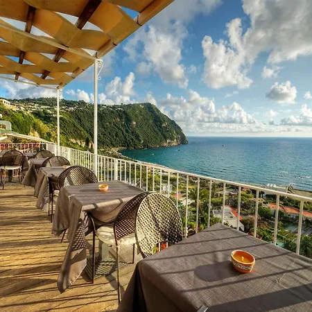 In Bb - Ischia-forio With A Breathtaking View, Above The Poseidon Gardens ايسكيا